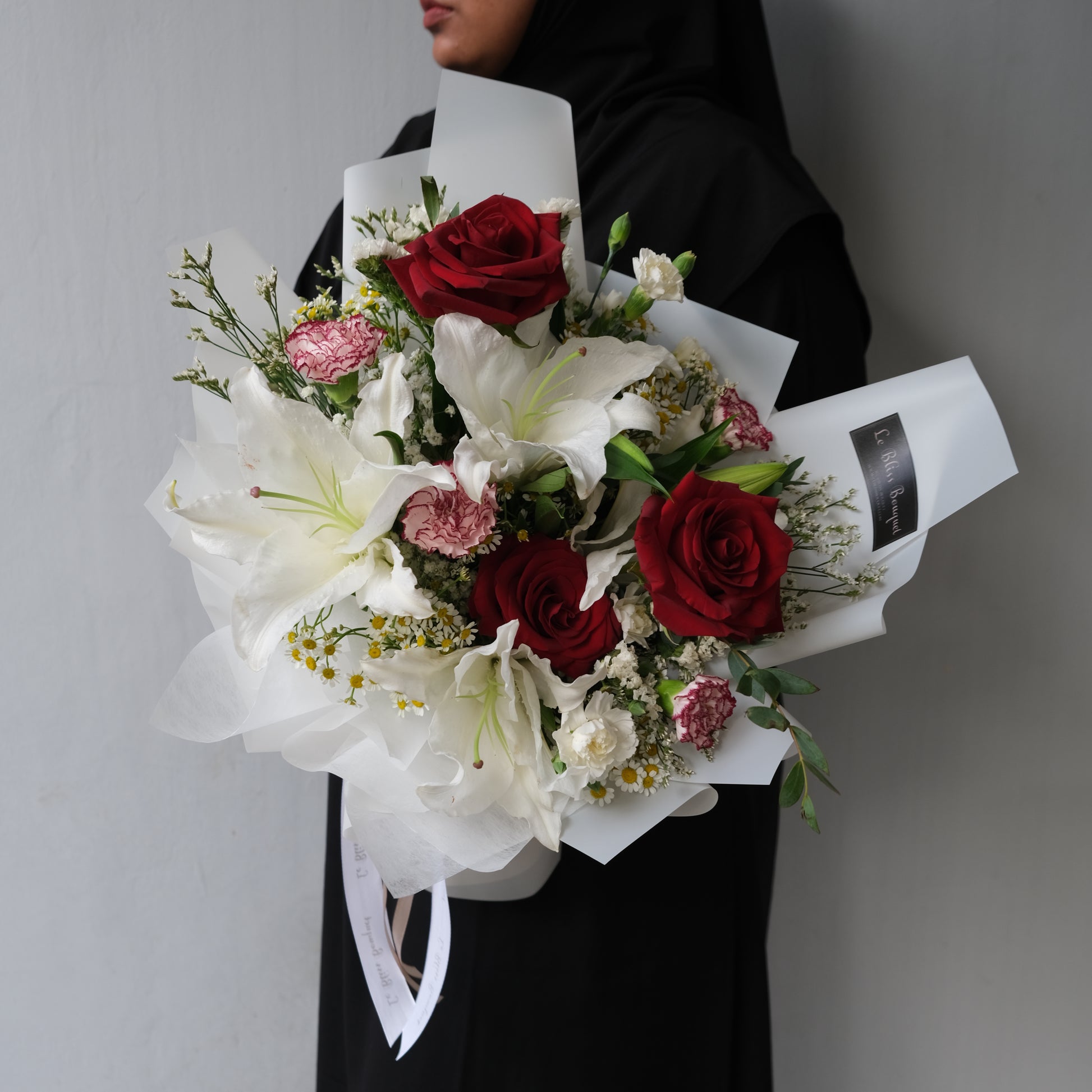 explorer rose with lily bouquet tangerang delivery by le bliss bouquet