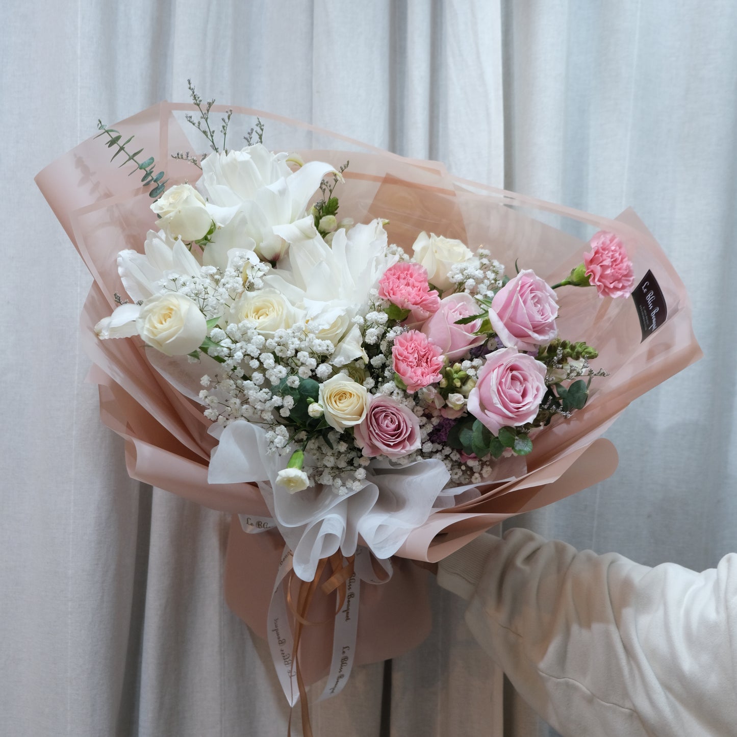 florist jakarta bouquet pink white by le bliss bouquet