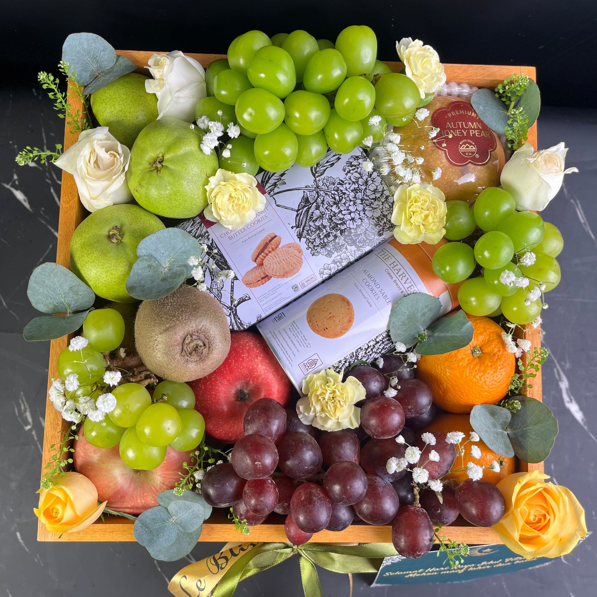 harvest cookies and fruit hamper jakarta tangerang cirebon delivery for ramadan eid fitr