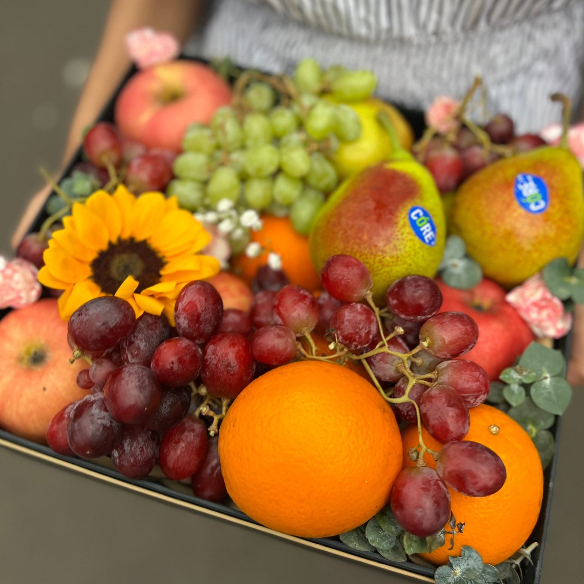 Parcel Buah Jakarta - Fruit Hamper Bintaro dan Jakarta | Toko Parcel Buah Mewah by Le Bliss Box - Hadiah Buah Segar dan Eksklusif untuk Semua Acara. parcel buah surabaya