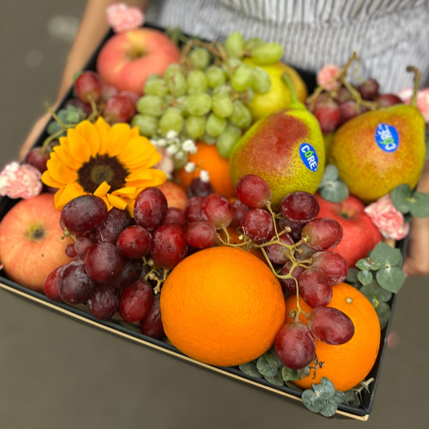 Parcel Buah Jakarta - Fruit Hamper Bintaro dan Jakarta | Toko Parcel Buah Mewah by Le Bliss Box - Hadiah Buah Segar dan Eksklusif untuk Semua Acara. parcel buah surabaya