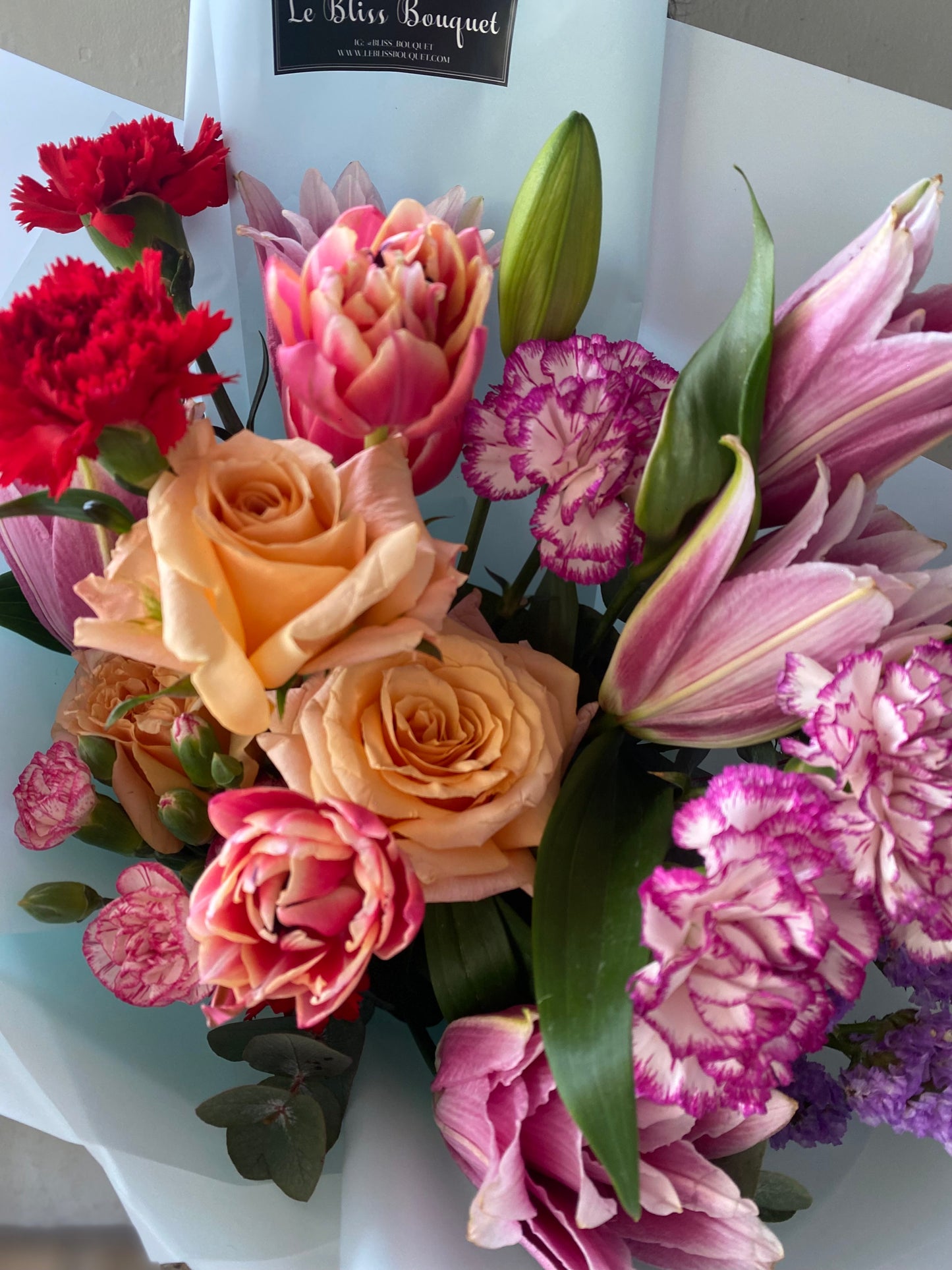 Vibrant Shimmer Gradation Bouquet