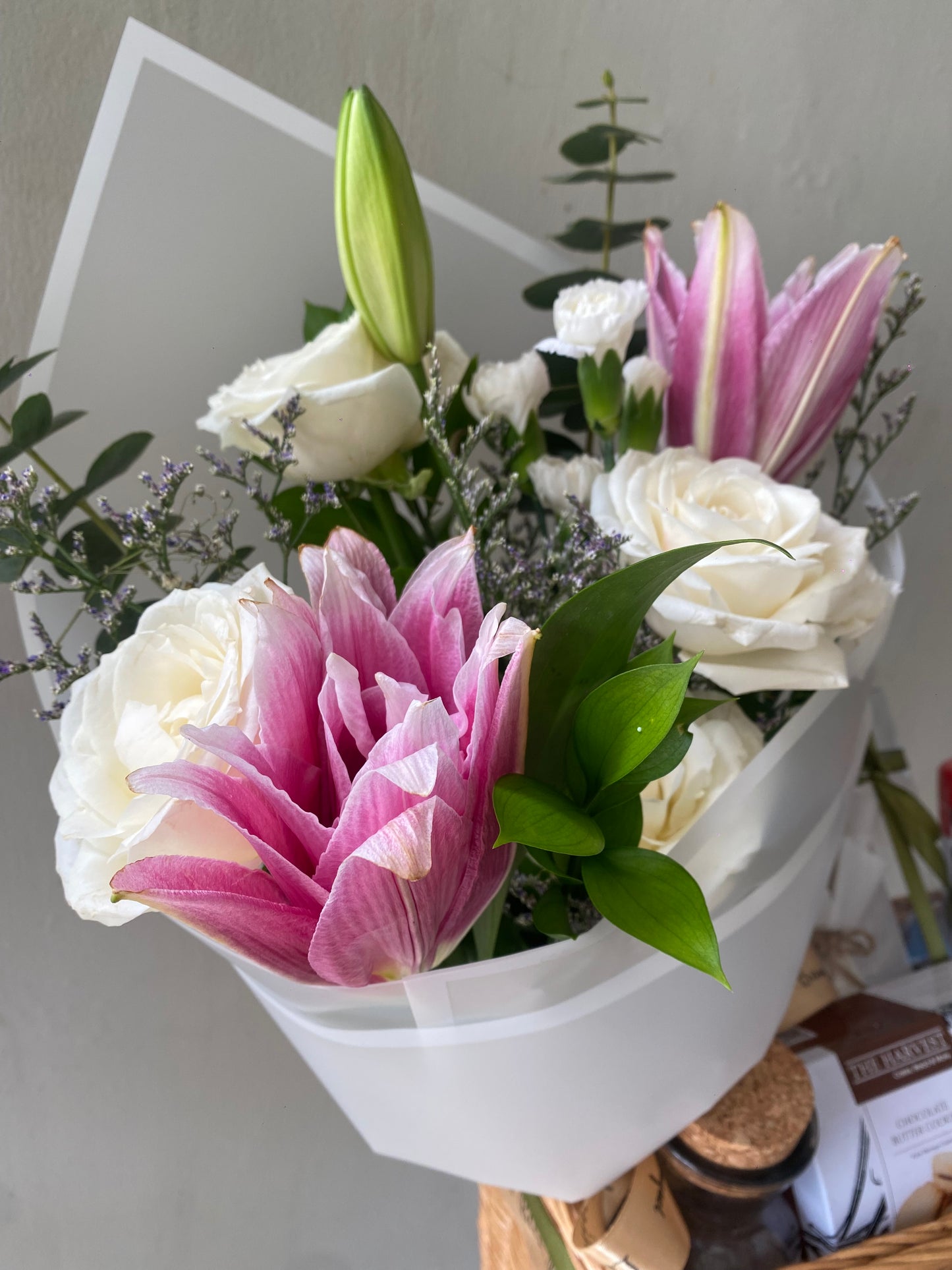 Cookies Flower Rattan Hamper