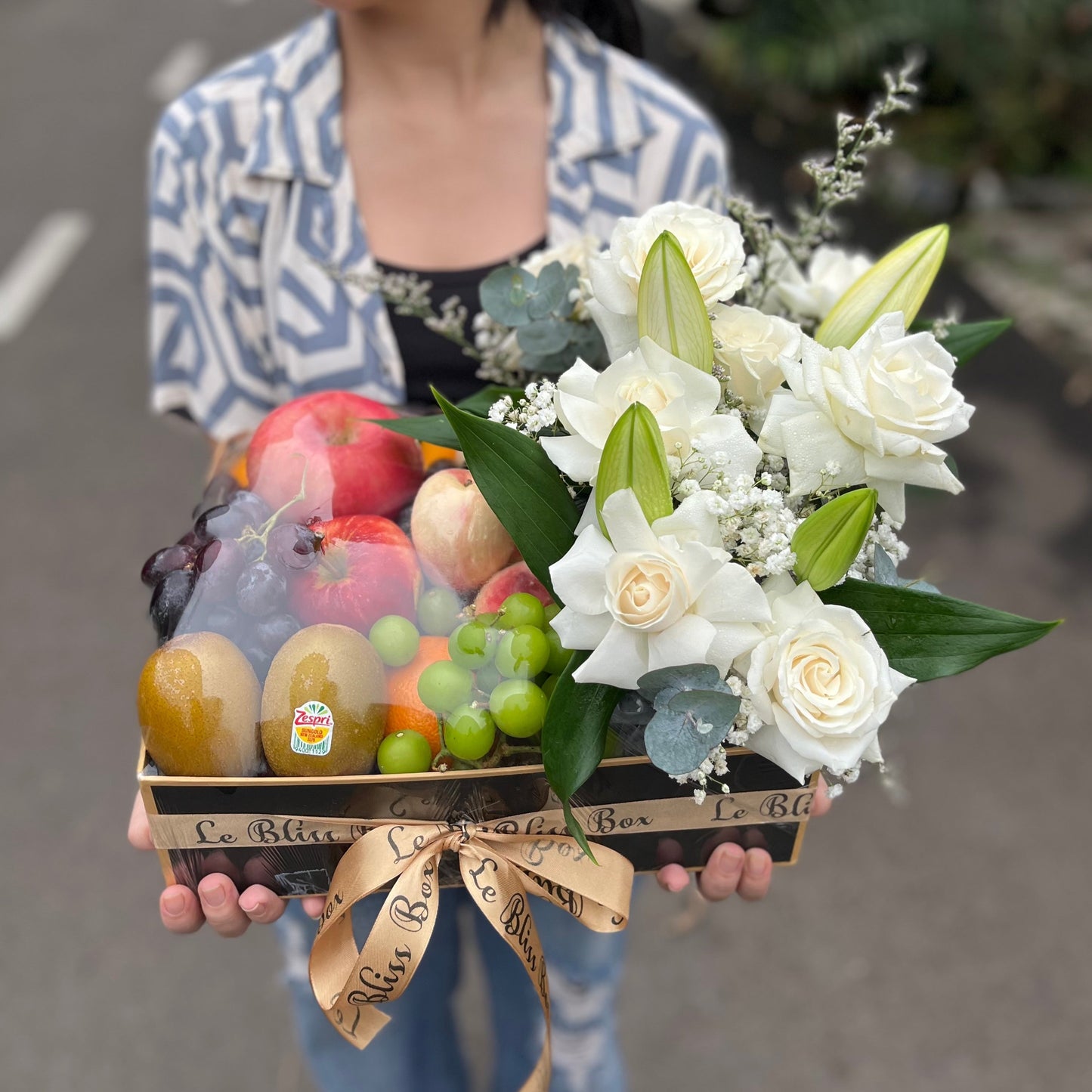 parcel buah bunga by le bliss bouquet. toko parcel buah surabaya pengiriman cepat