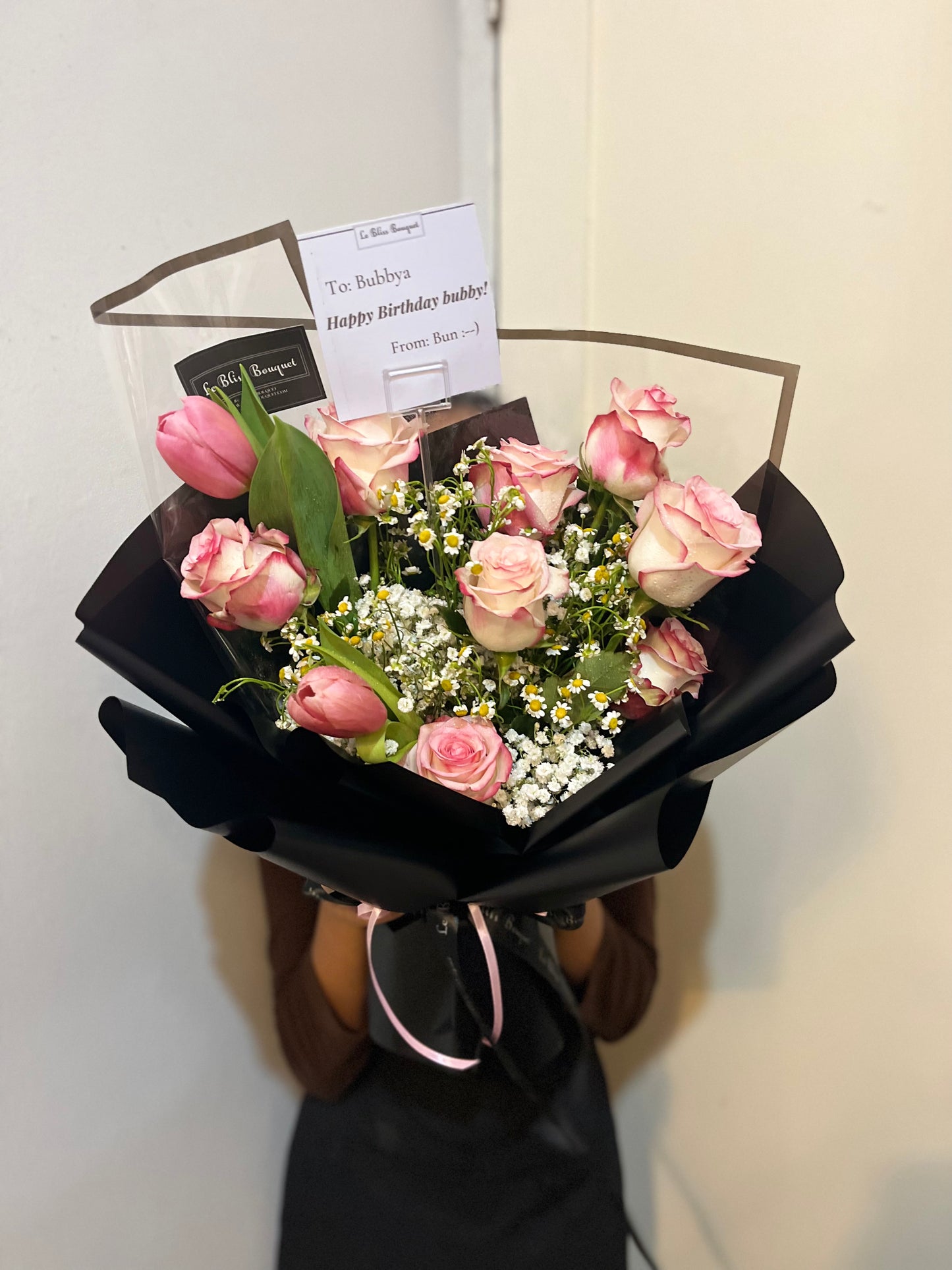 Paloma Tulip Chamomile Large Bouquet