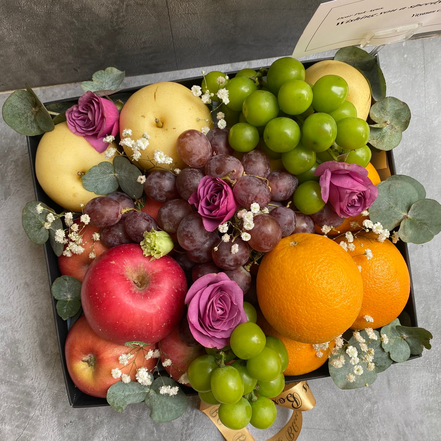 Fruit Box with Roses Topping Jakarta & Surabaya