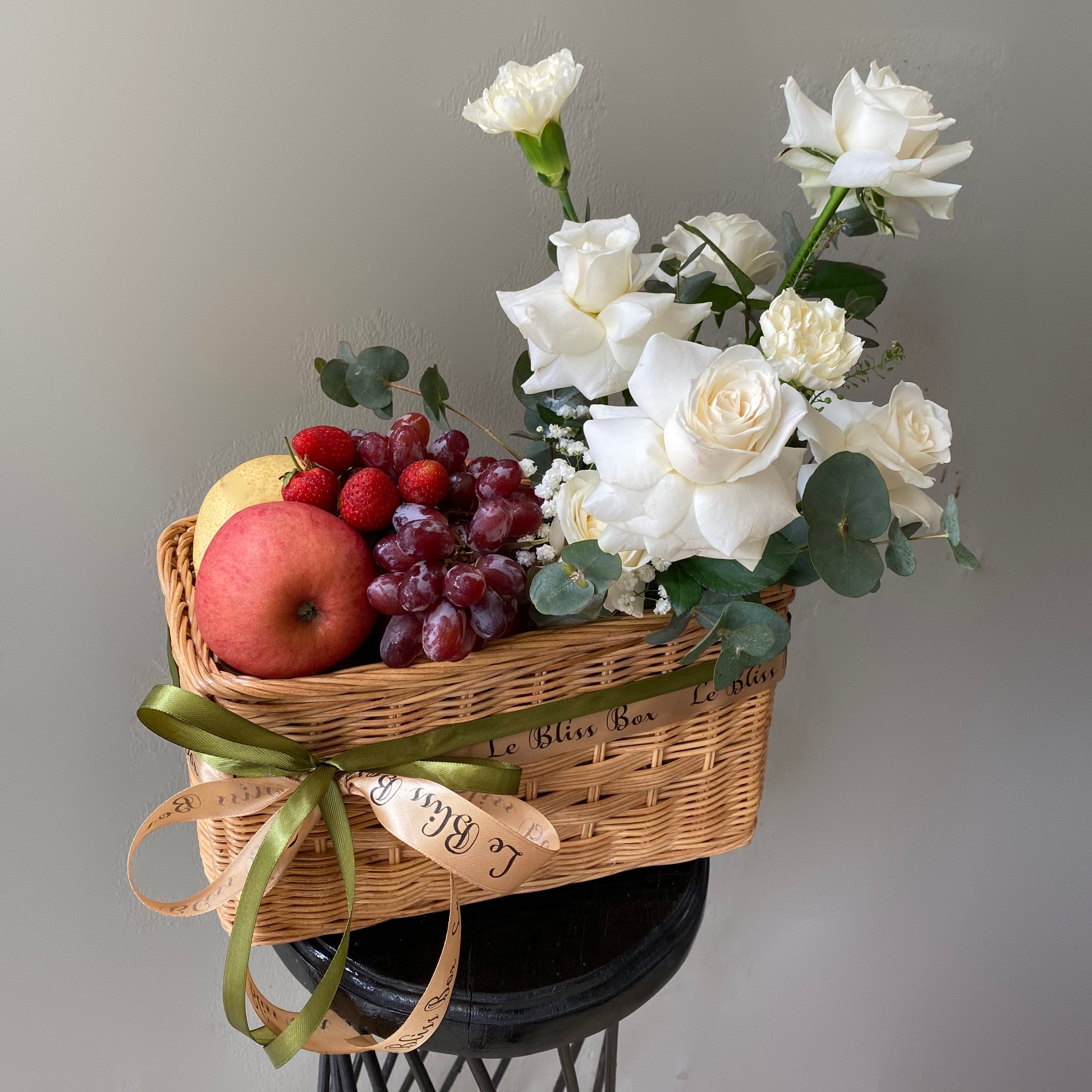 Parcel Buah Jakarta - Fruit Hamper Bintaro dan Jakarta | Toko Parcel Buah Mewah by Le Bliss Box - Hadiah Buah Segar dan Eksklusif untuk Semua Acara