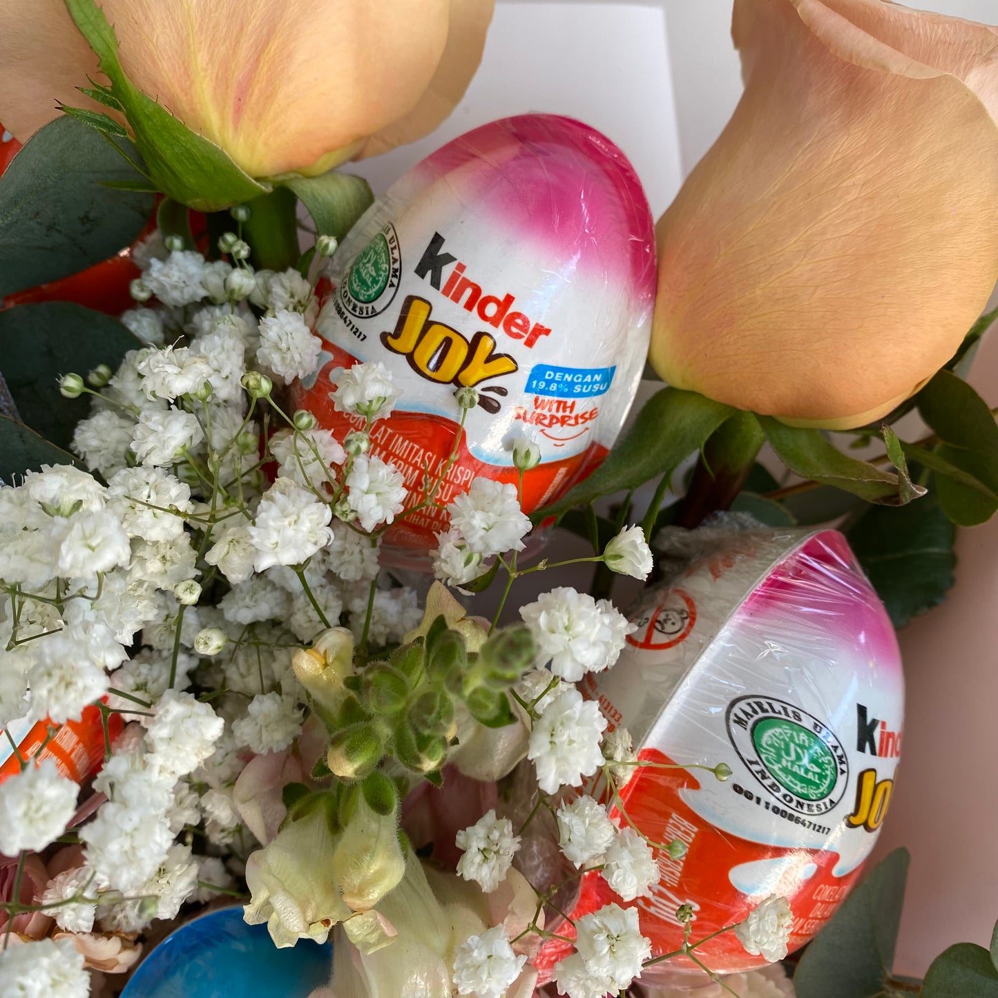 Kinder joy Bouquet in a Bottle