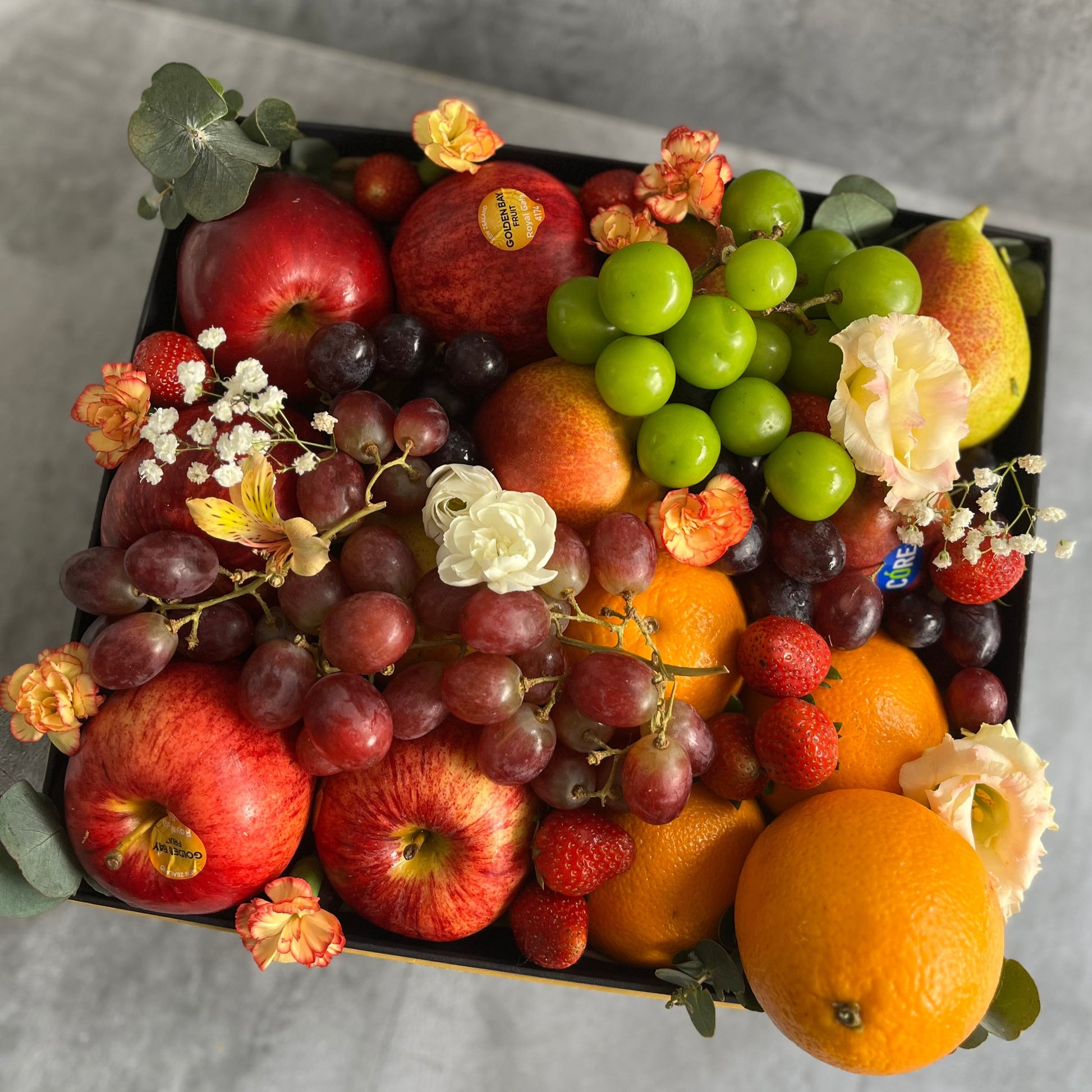 Colorful Fruit Box by Le Bliss Box. Fruit Hamper Jakarta Parcel Buah Jakarta, parcel buah surabaya, hamper buah surabaya
