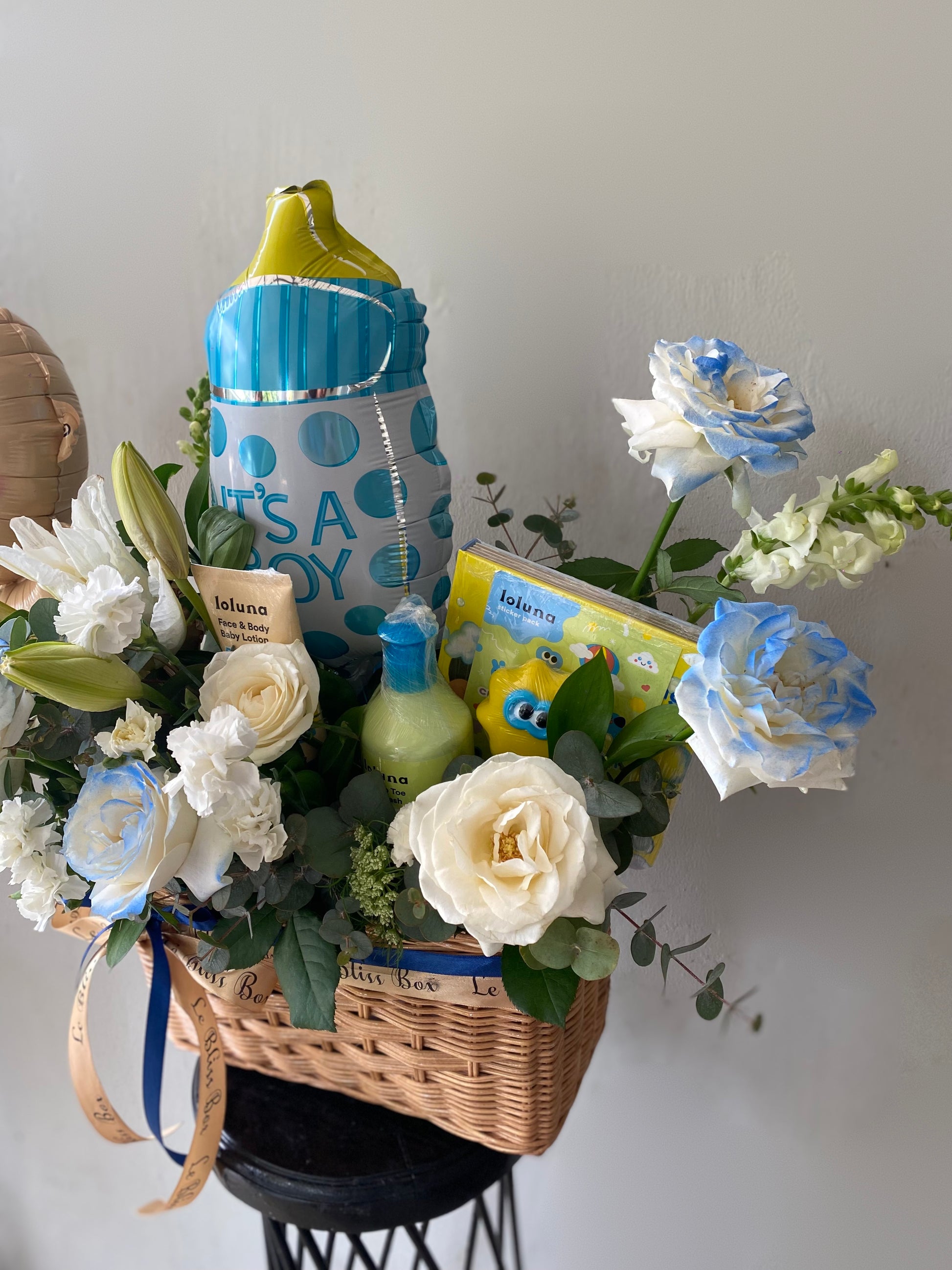 le bliss bouquet newborn baby boy gift with loluna bath set