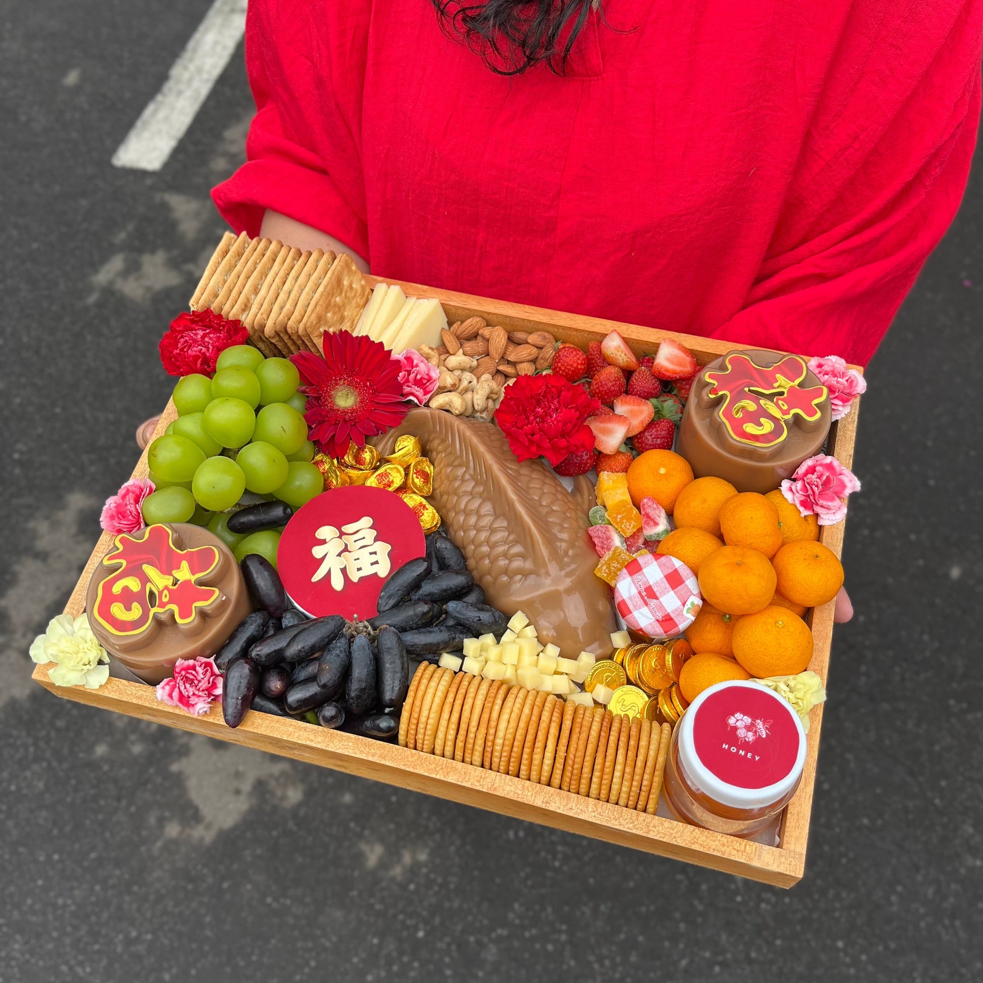 imlek hamper cheese kue keranjang pengiriman jakarta cny hamper cheese platter by le bliss