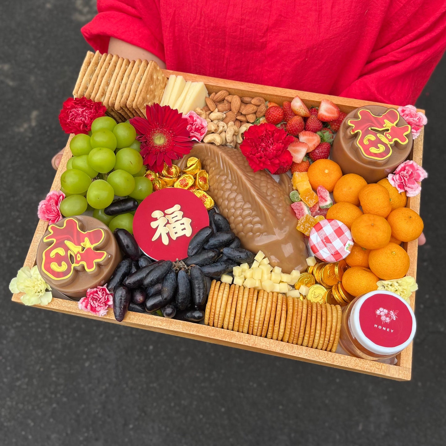 imlek hamper cheese kue keranjang pengiriman jakarta dan jabodetabek by le bliss
