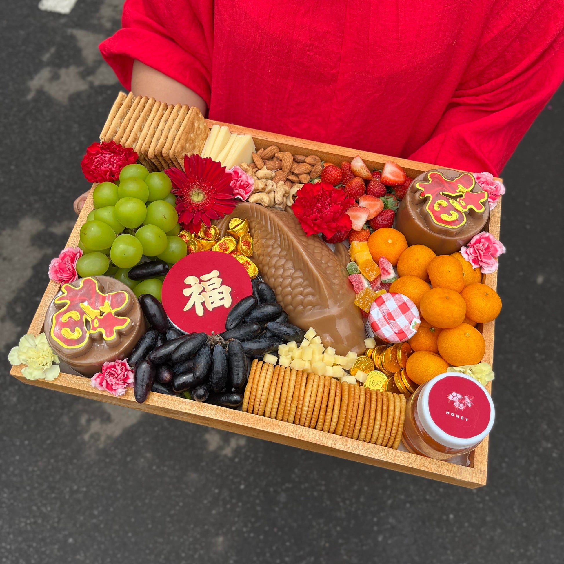 imlek hamper kue dodol kue keranjang pengiriman bintaro cny hamper cheese platter by le bliss platter