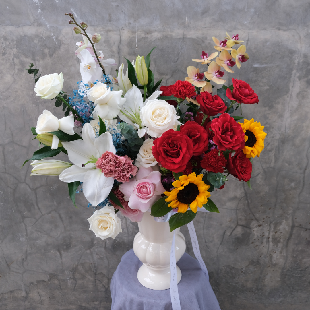 orchid sunflower rose vase arrangement by le bliss bouquet florist jakarta, florist surabaya