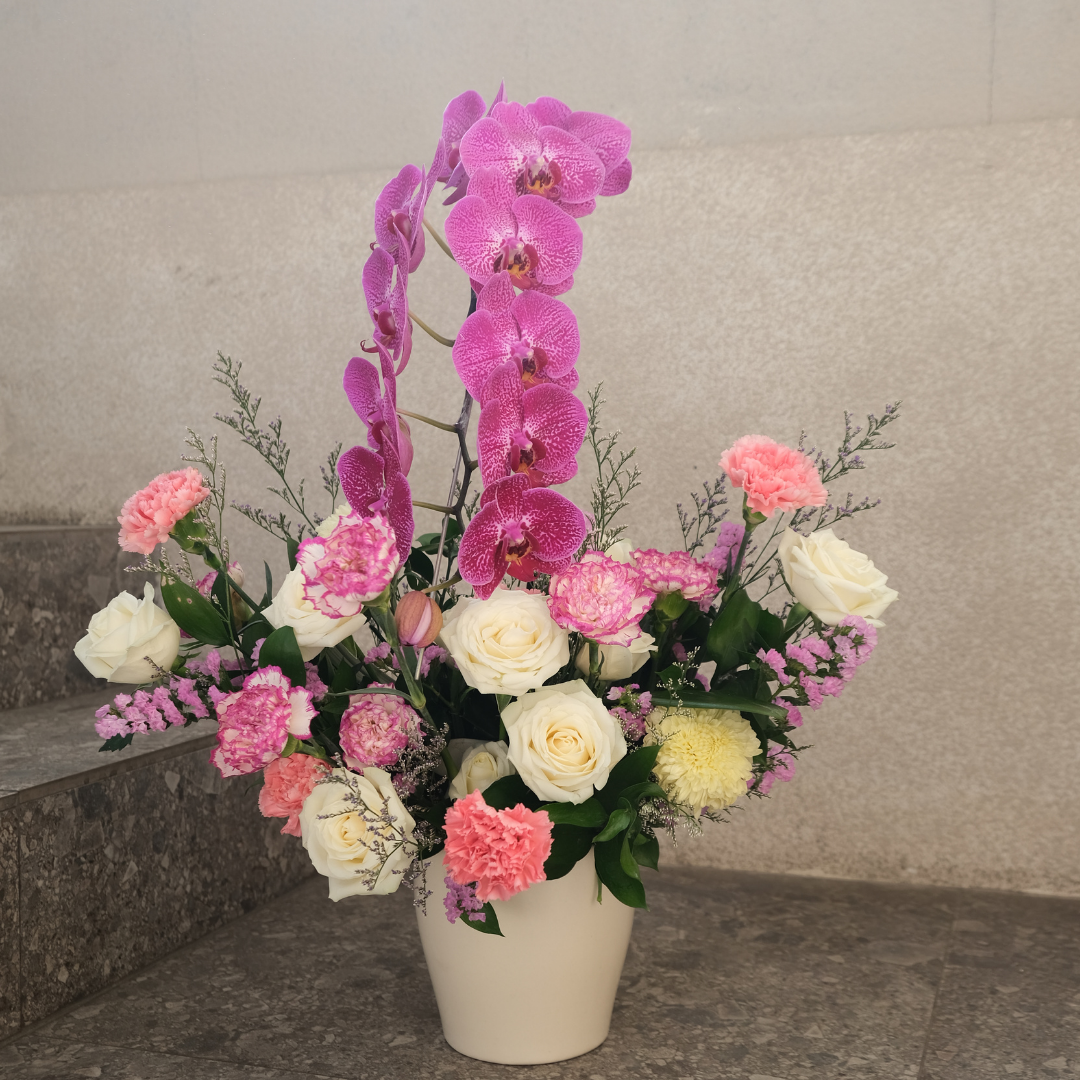 orchid vase arrangement by le bliss bouquet florist jakarta bintaro tangerang