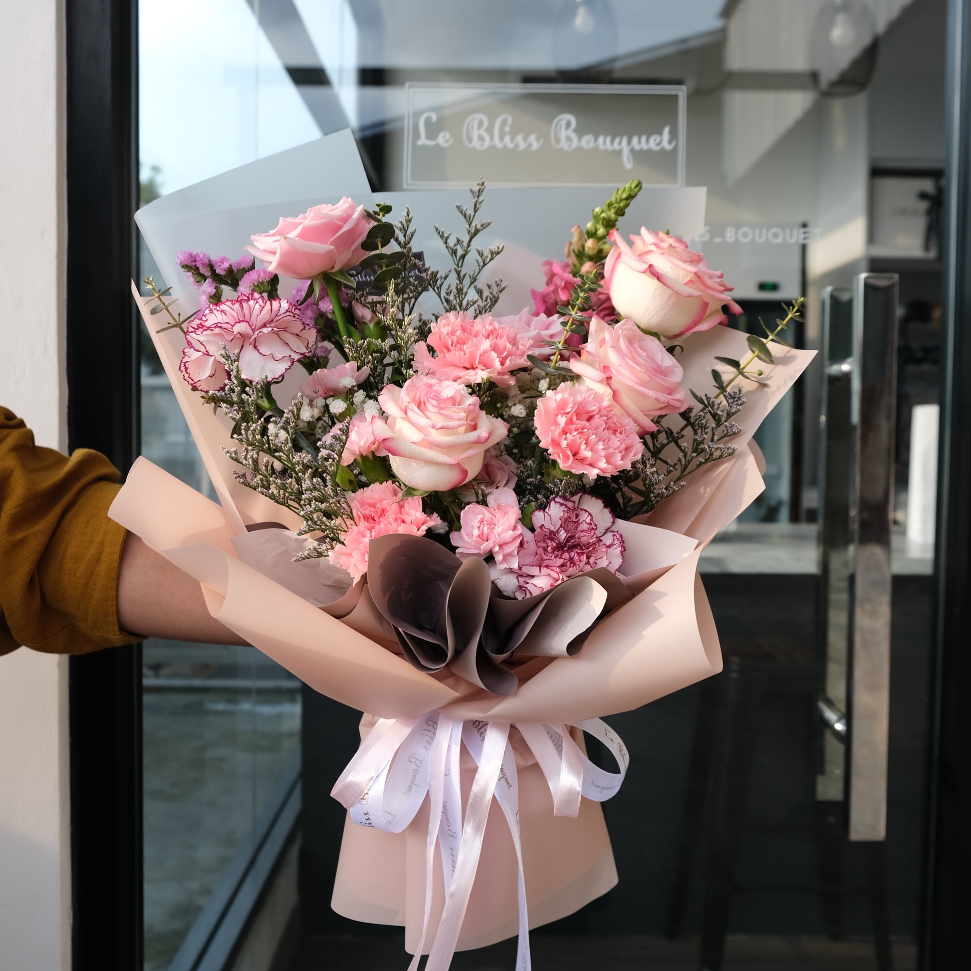 paloma rose pink rose bouquet jakarta indonesia delivery by le bliss bouquet florist jakarta