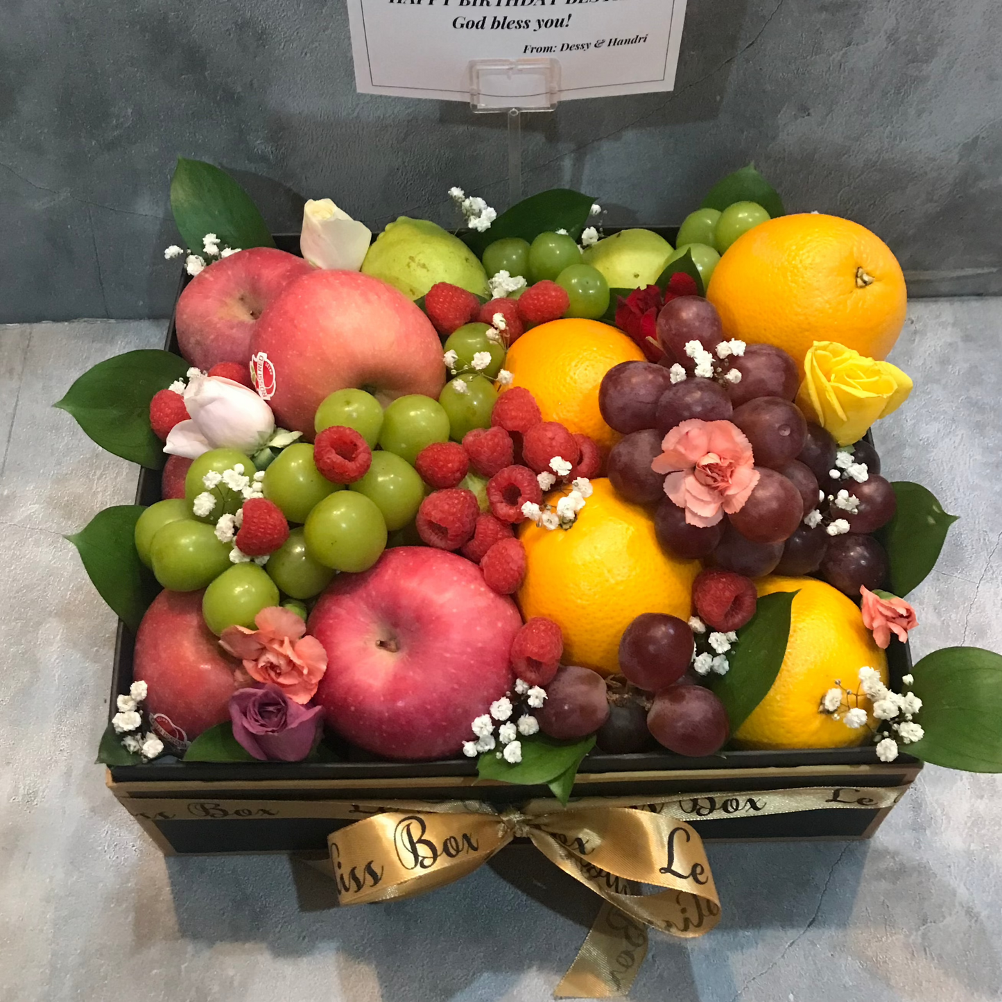 parcel buah jakarta -Fruit Hamper with Raspberry by Le Bliss Parcel Parcel Buah Jakarta Cirebon Bintaro