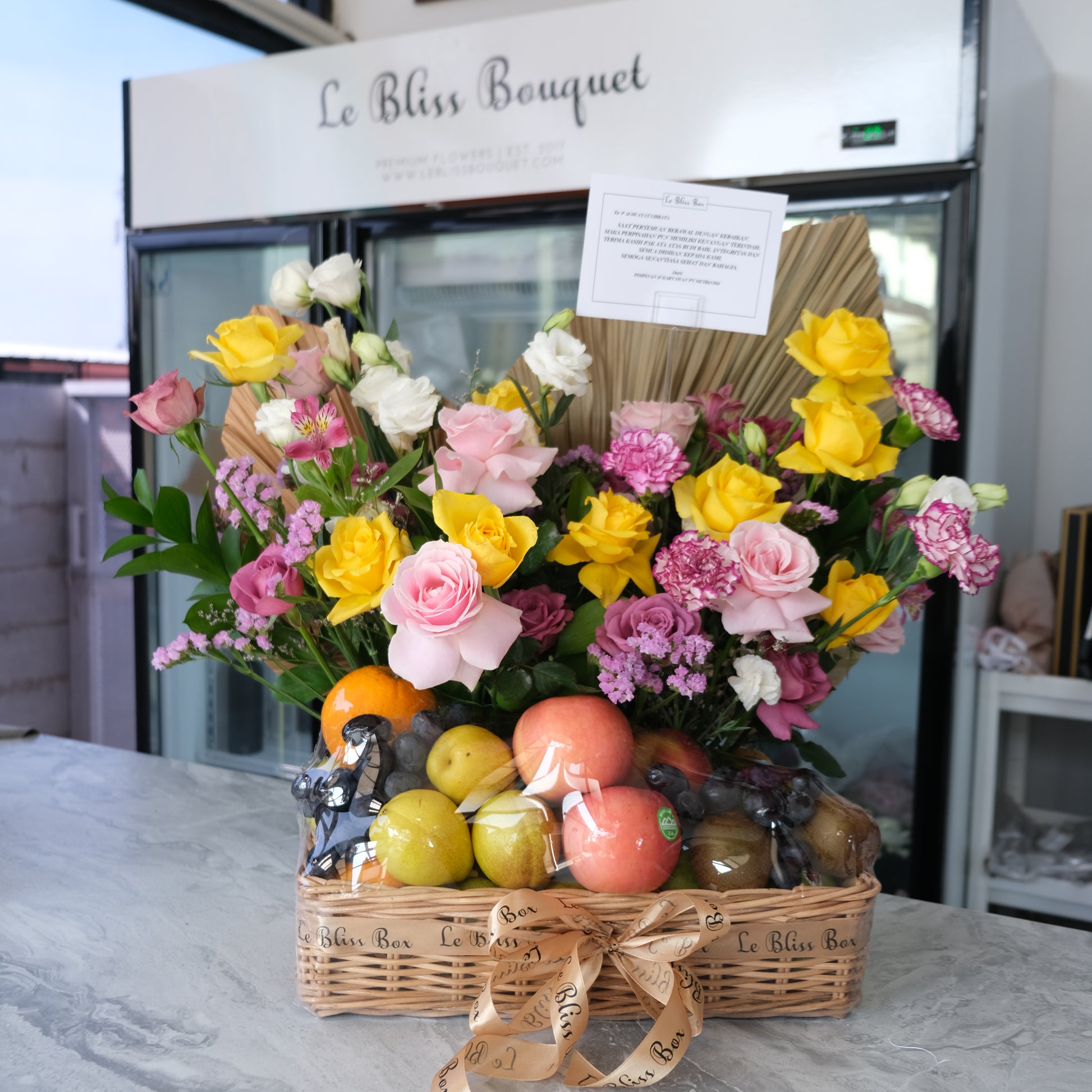 parcel buah premium jakarta, fruit hamper jakarta indonesia by le bliss box