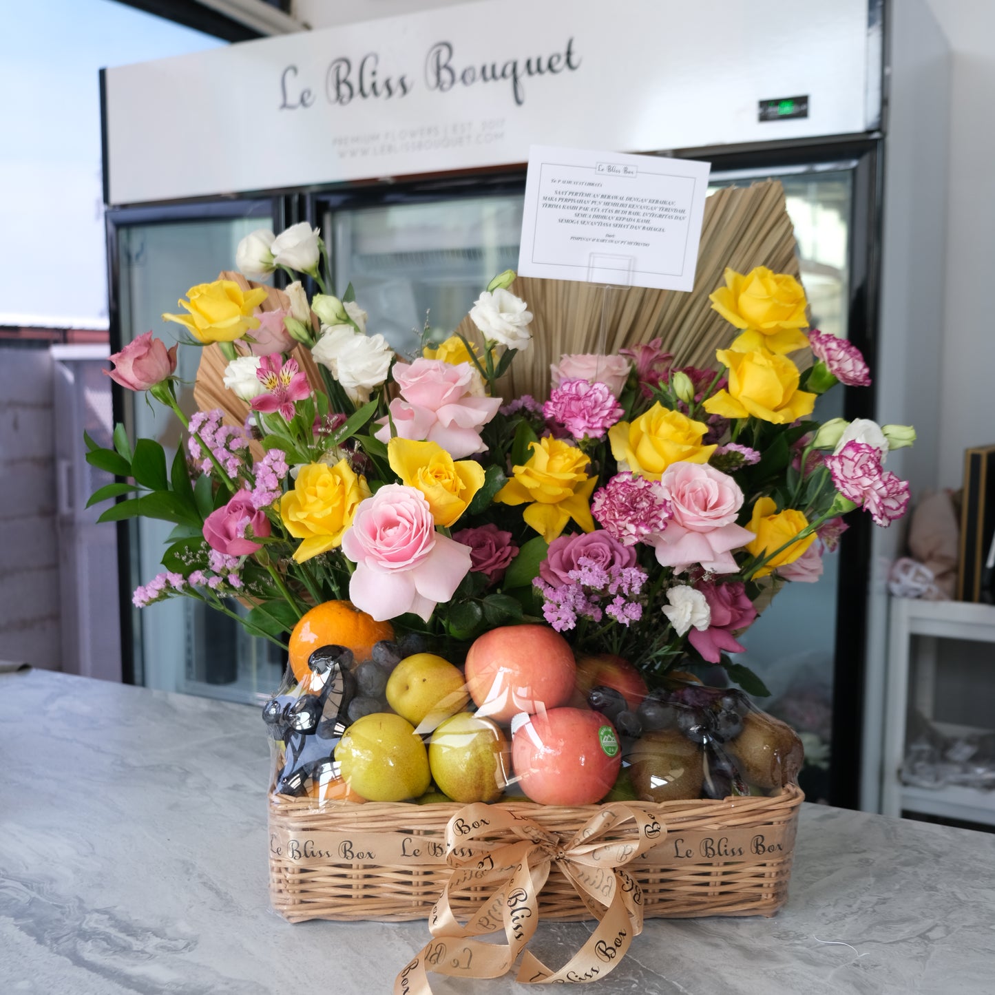 parcel buah premium tangerang, fruit hamper jakarta indonesia by le bliss box