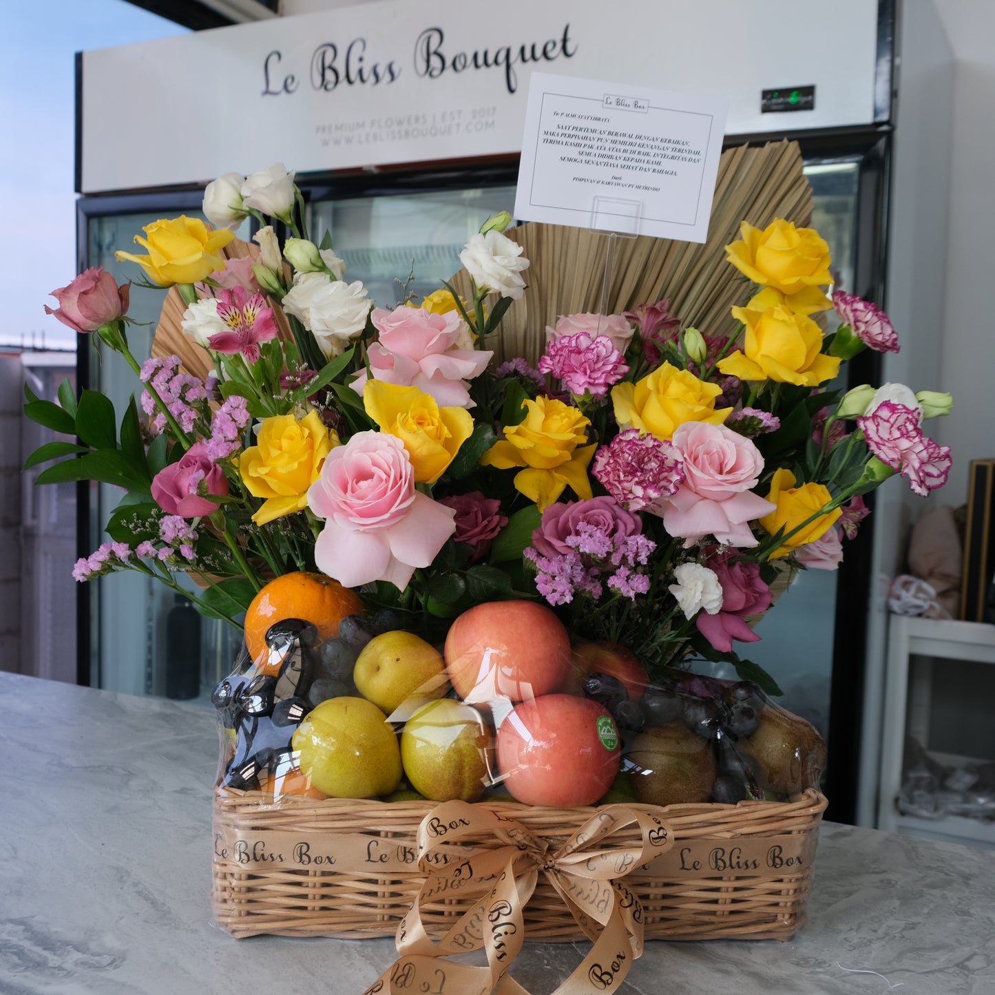 parcel buah premium tangerang, fruit hamper tangerang indonesia by le bliss box