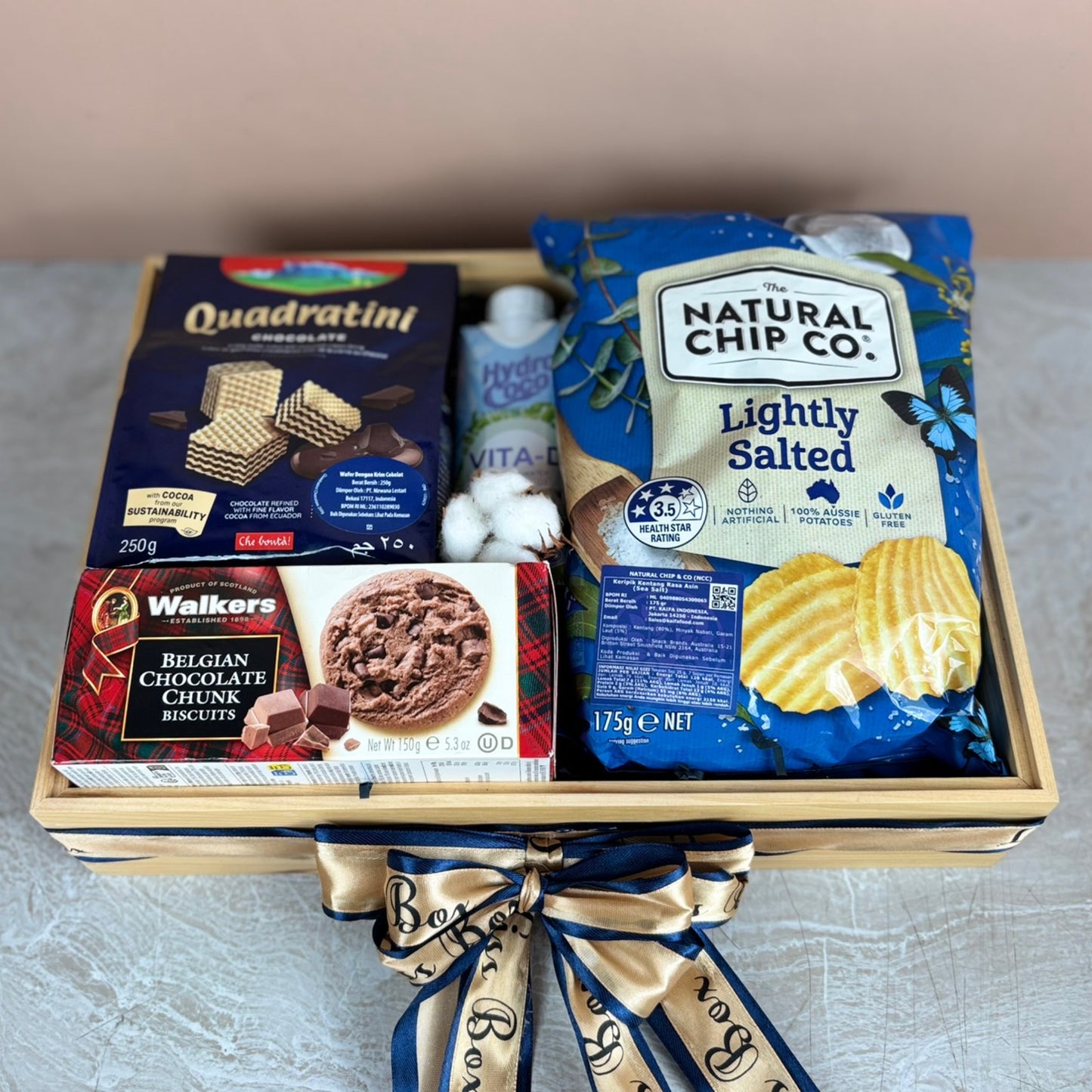 Blue Wooden Gourmet Hamper