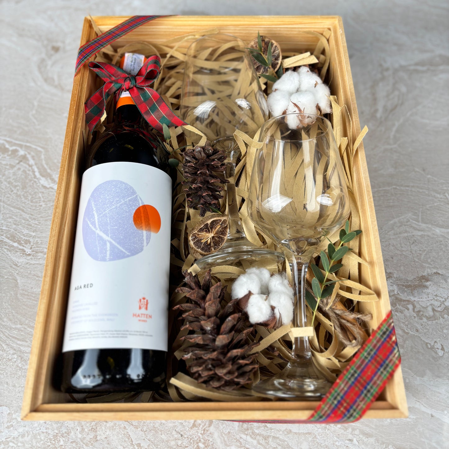Festive Red Wine Glass Hamper