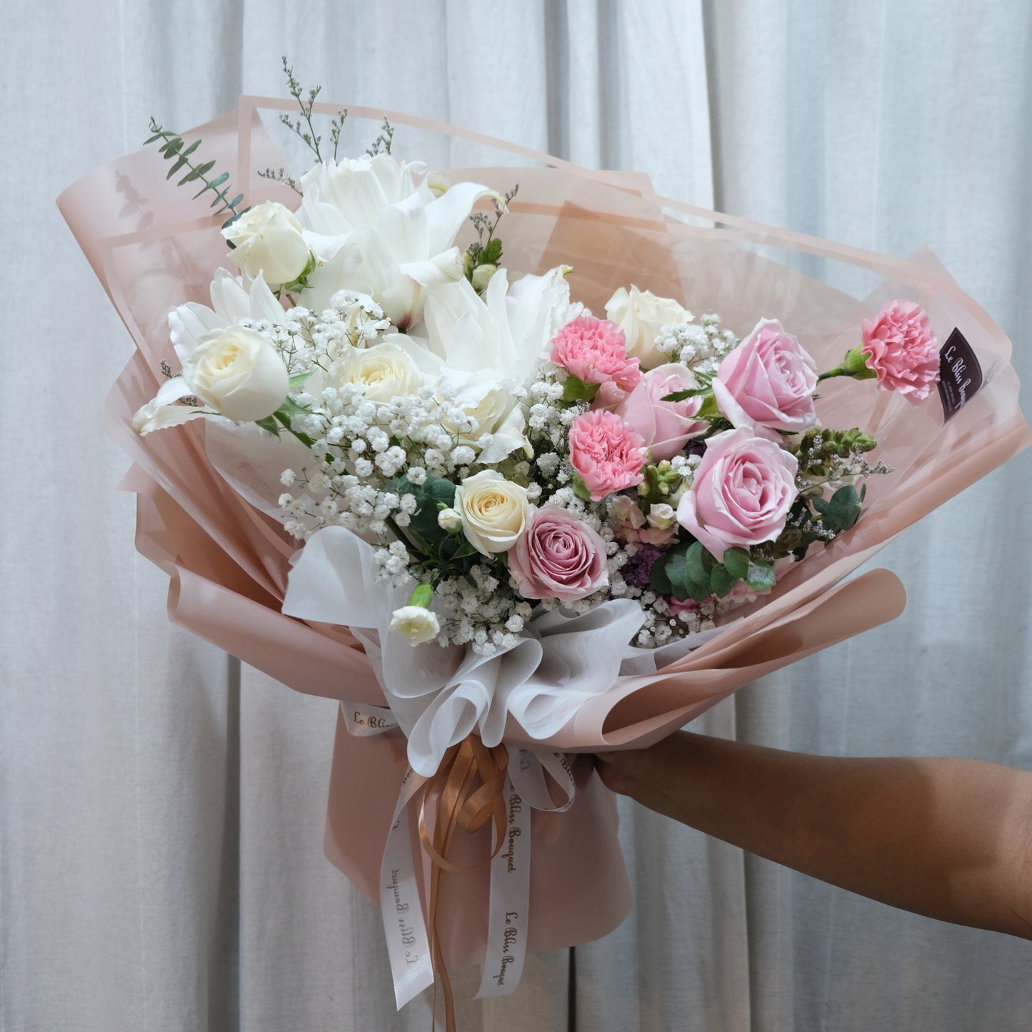 pink to white bouquet jakarta delivery by le bliss bouquet