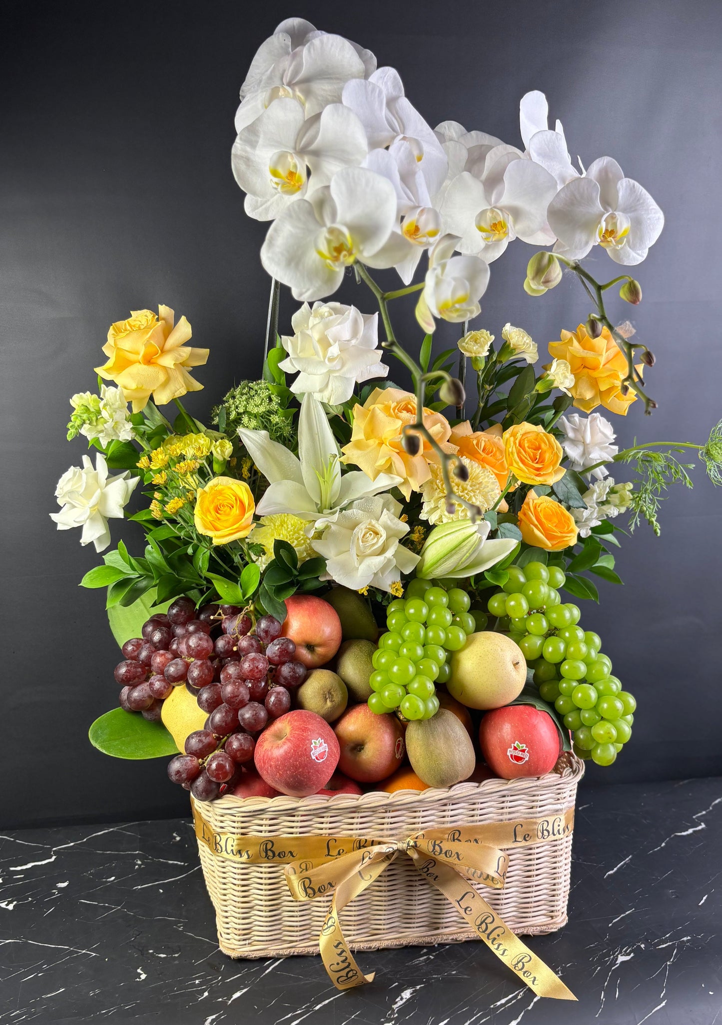 premium parcel buah surabaya jakarta grand fruit hamper with orchid jakarta tangerang by le bliss