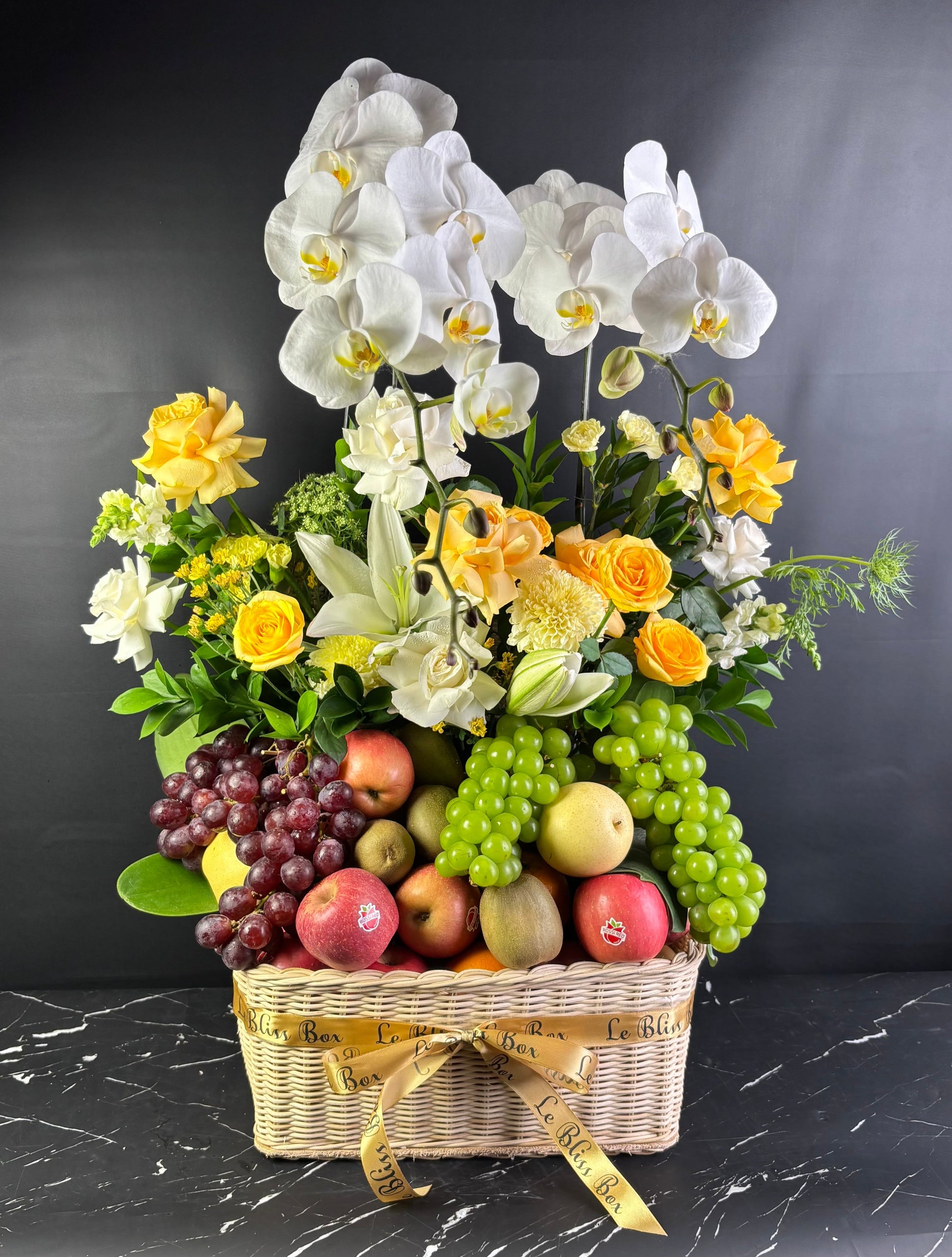 premium parcel buah jakarta grand fruit hamper with orchid jakarta tangerang by le bliss box