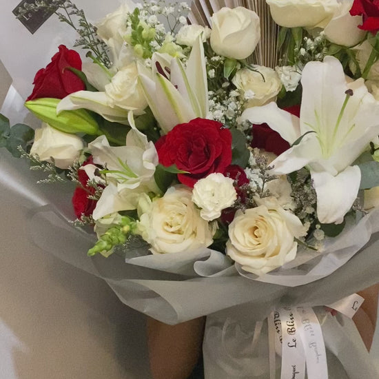 white lily and rose white red rose bouquet jakarta delivery