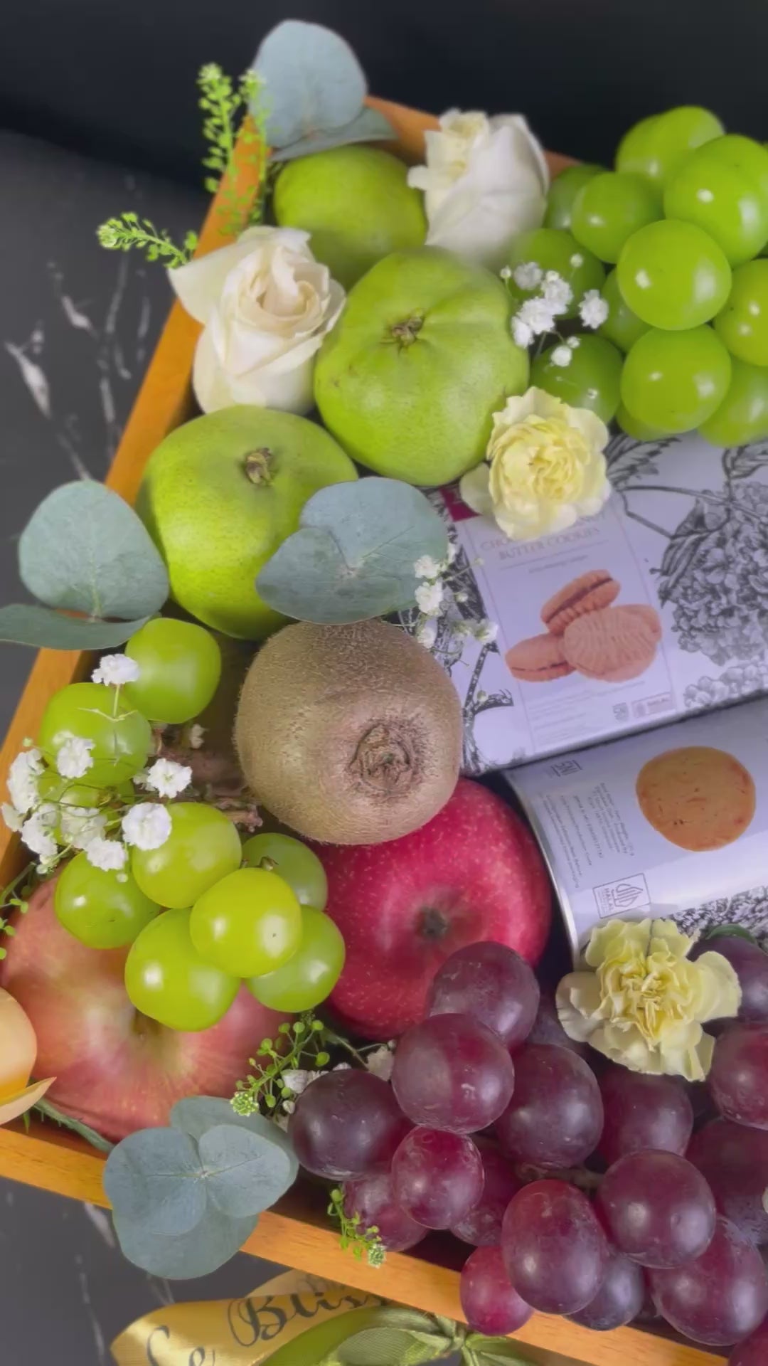 cookies and fruit hamper jakarta delivery for ramadan eid fitr
