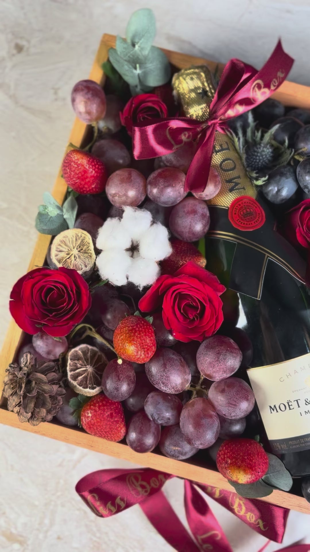 moet champagne hamper jakarta, christmas hamper jakarta