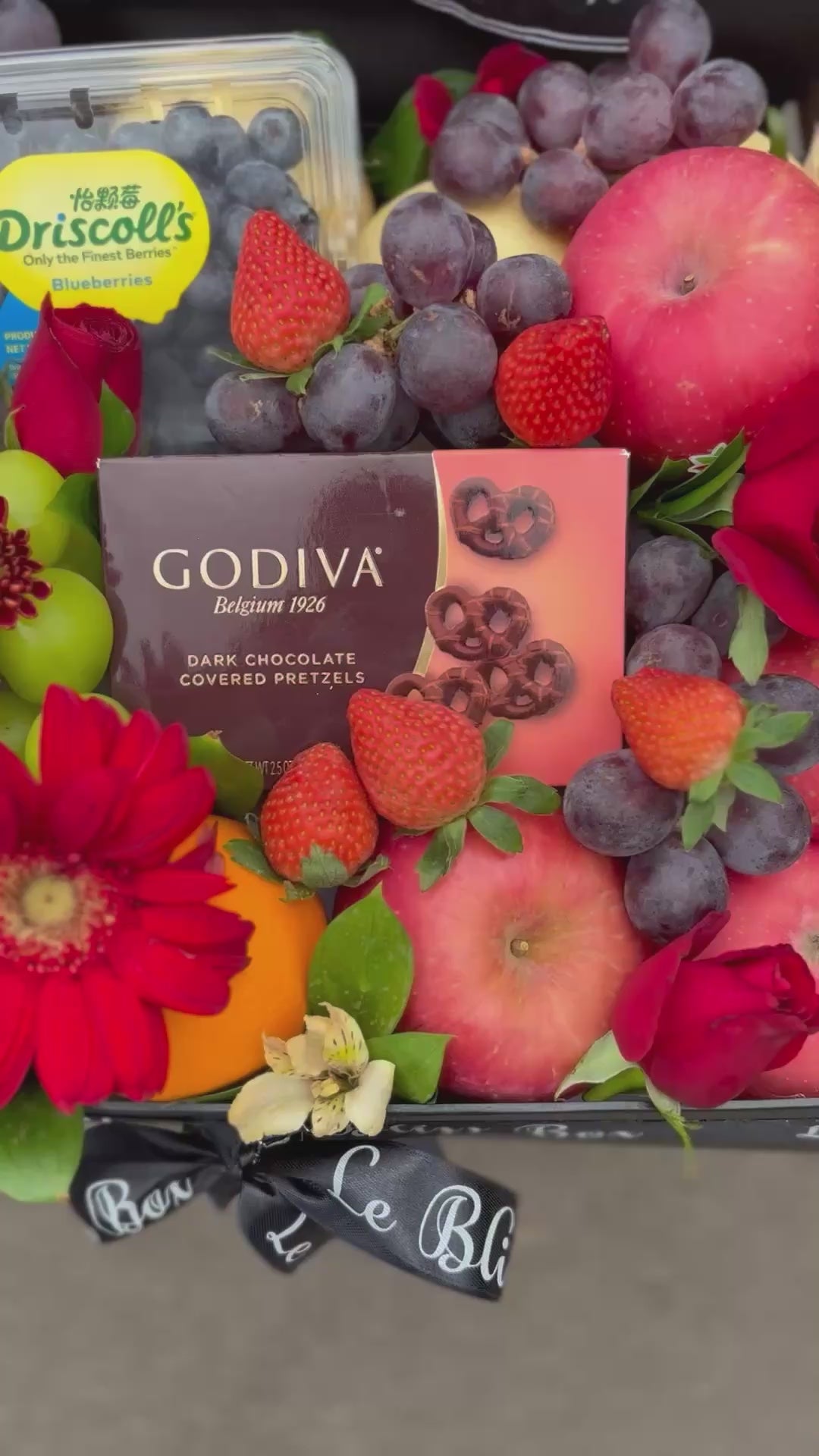 Godiva pretzel fruit hamper by le bliss box
