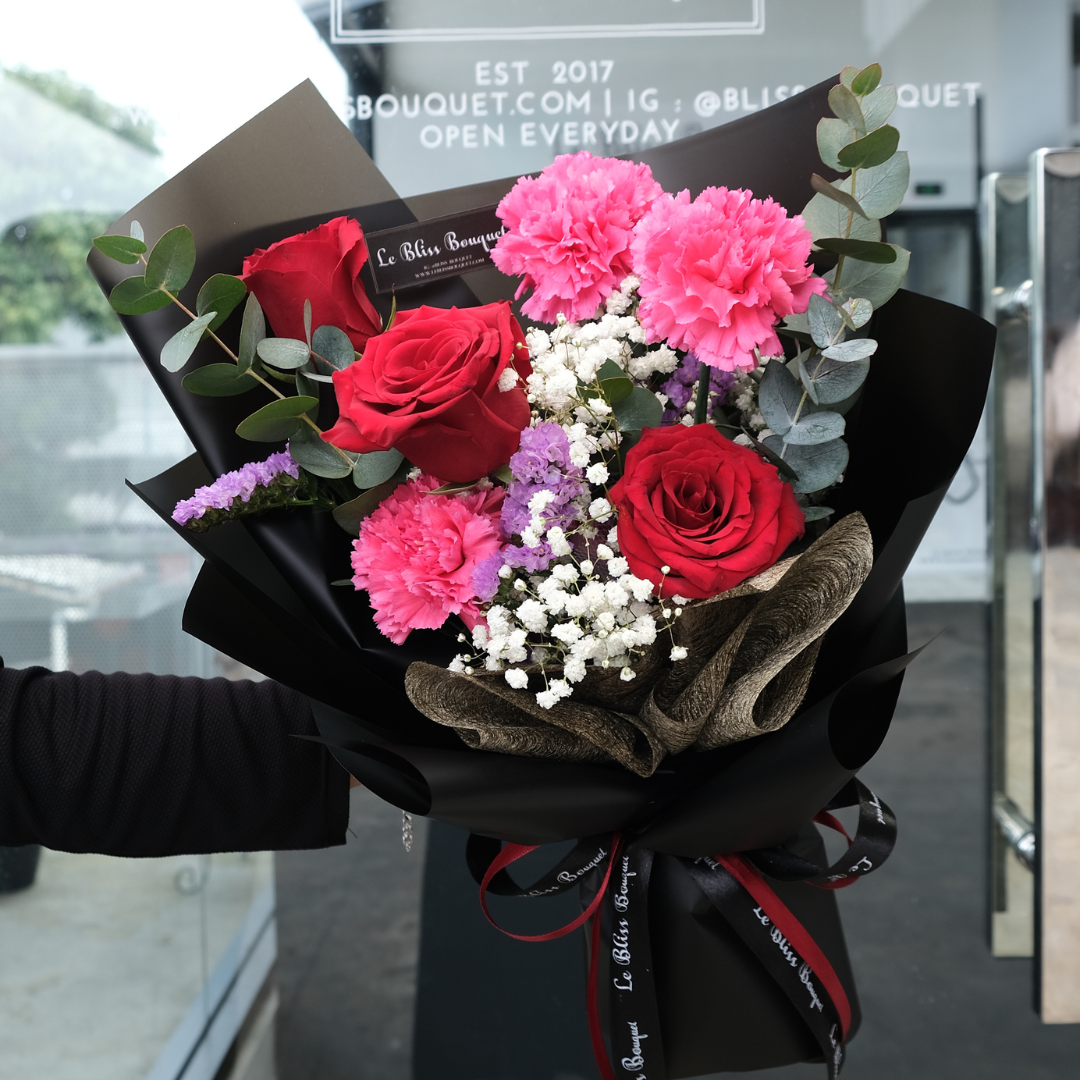 red rose explorer with pink Fanta carnation bouquet surabaya, florist surabaya by le bliss bouquet