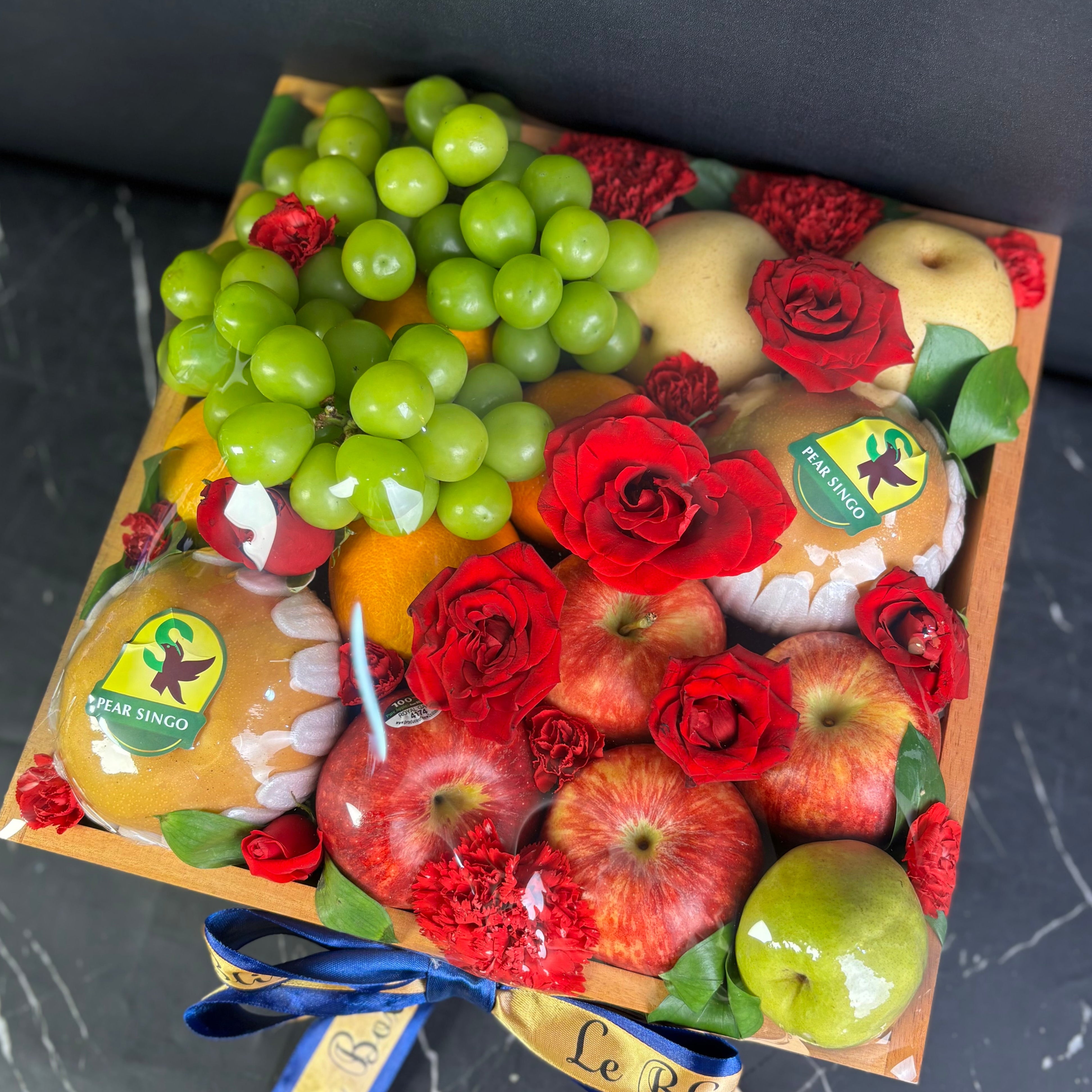 Red Rose Wooden Fruit Box – Le Bliss