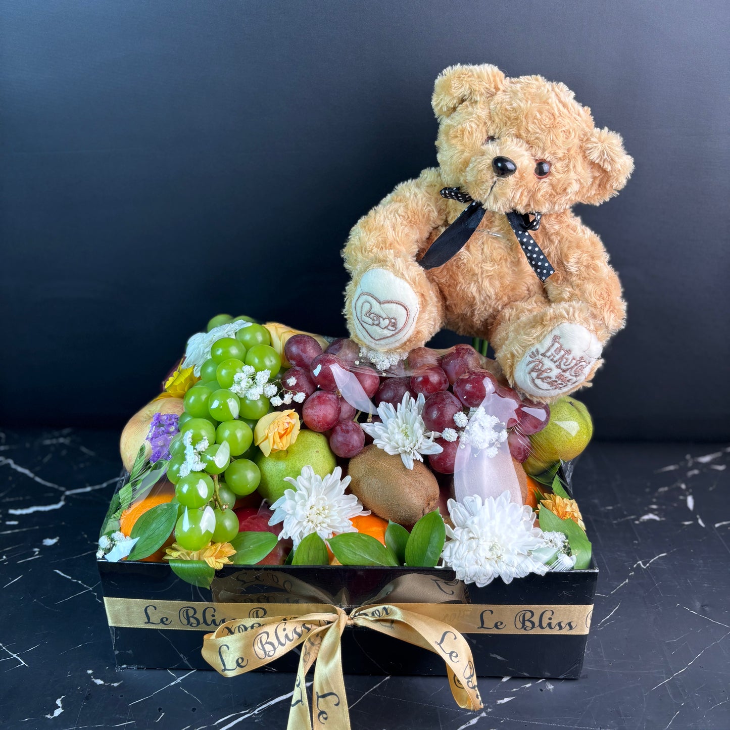 teddy Max fruit hamper by le bliss bouquet toko parcel buah gift shop jakarta, surabaya, cirebon