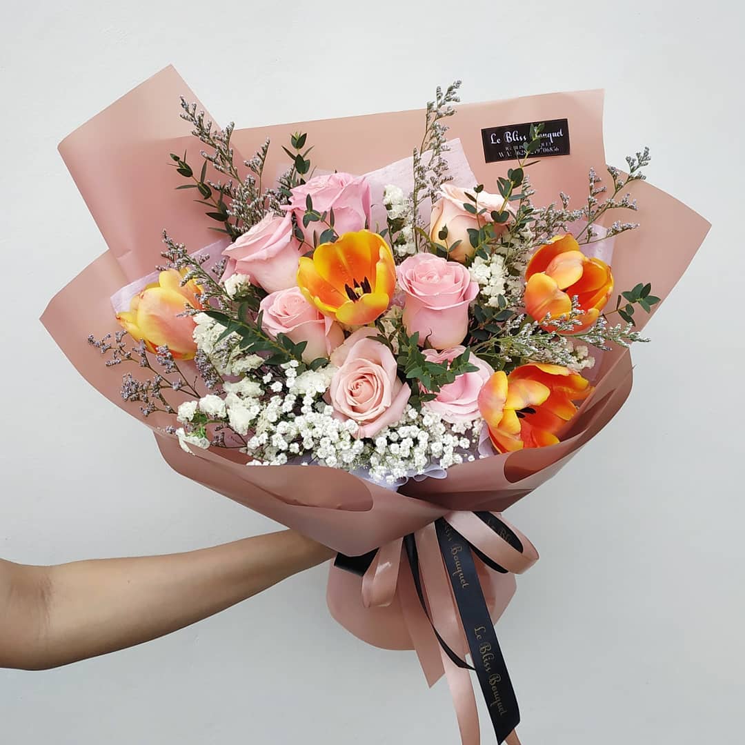 tulip ad Rem Hermosa rose bouquet jakarta delivery indonesia